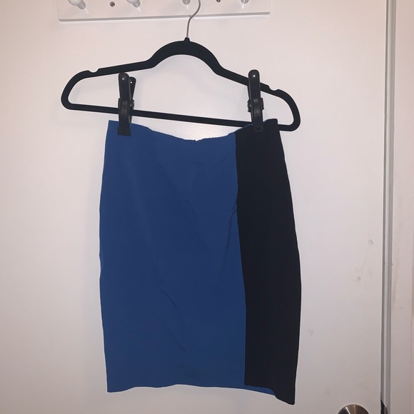🍊3/$40 - Form-fitting Color block pencil skirt - Picture 6 of 7